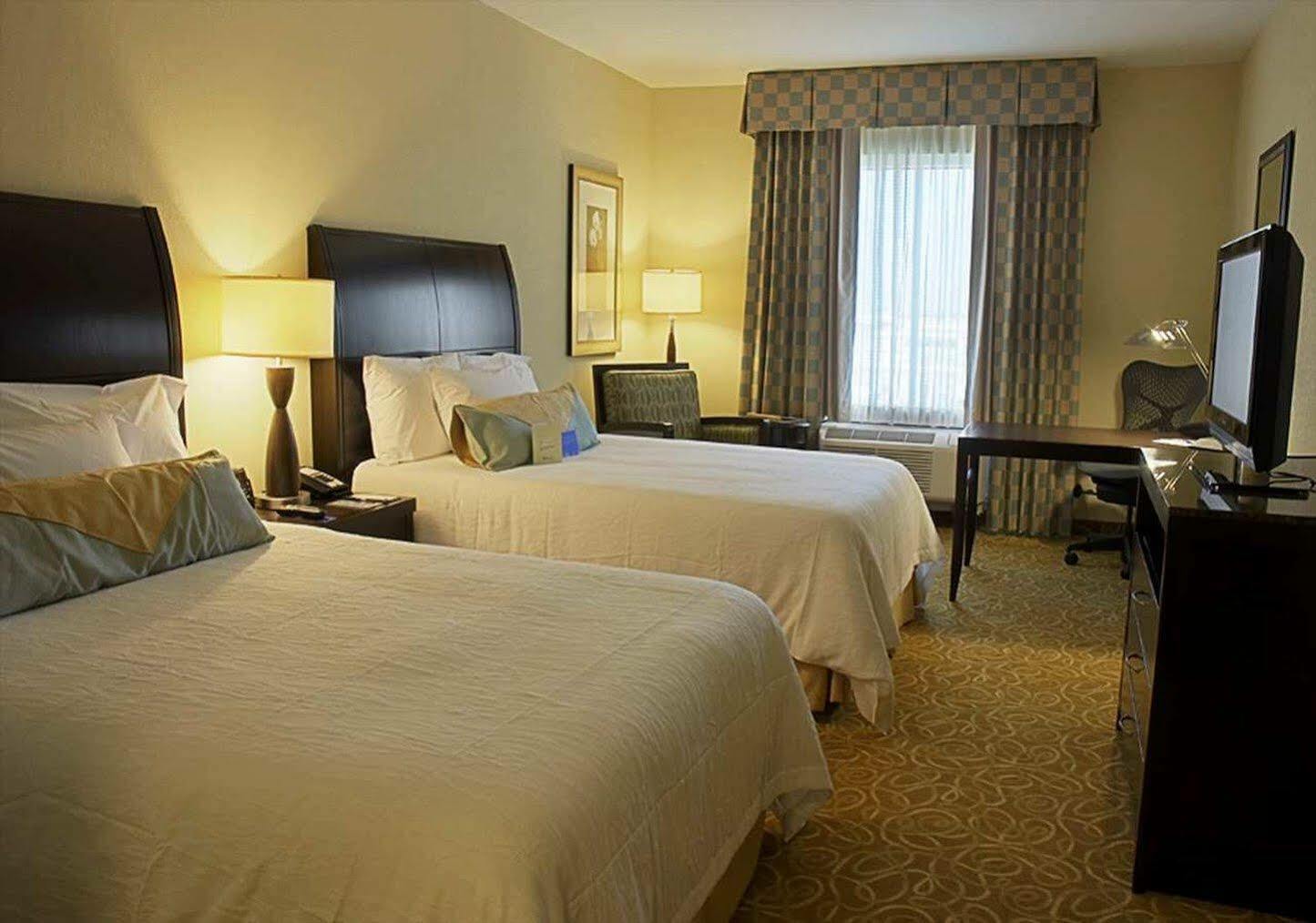 דוראל Hilton Garden Inn Miami Airport West מראה חיצוני תמונה